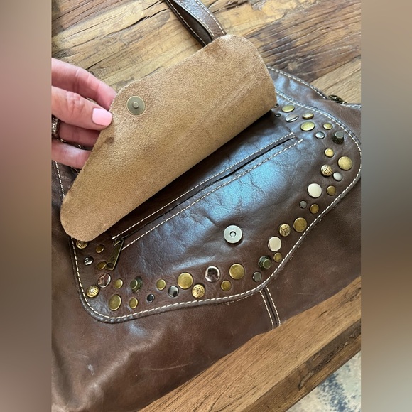 Patricia Nash brown 100% leather handbag purse ergo satchel stud rivets brown - Picture 6 of 9